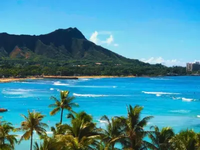 Khám phá mùa hè bãi biển Waikiki Hawaii tuyệt đẹp