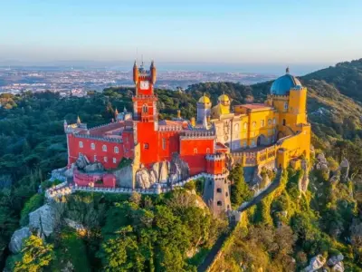 Mùa thu lá vàng Lisbon Bồ Đào Nha đẹp như tranh