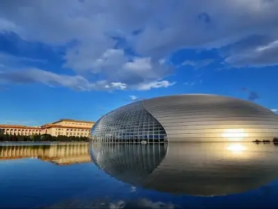 Khám phá kiến trúc độc đáo Nhà hát quốc gia Trung Quốc