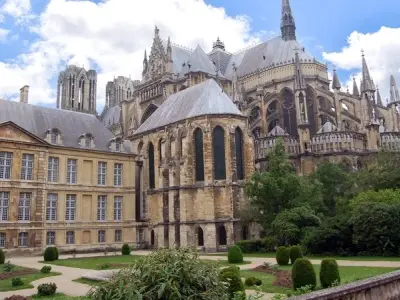 Khám phá Reims – Thành phố di sản và rượu vang nổi tiếng