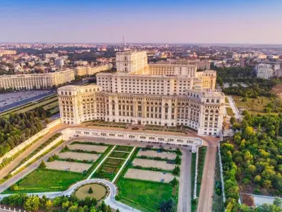Tòa nhà Cung điện Quốc hội Romania – Kiến trúc hoành tráng