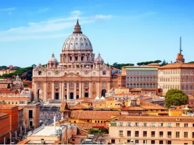 Khám phá nét đẹp cổ kính và linh thiêng của Vatican City