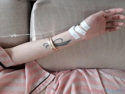 Truyền nước biển ở tay con trai: Hình ảnh và những điều cần biết